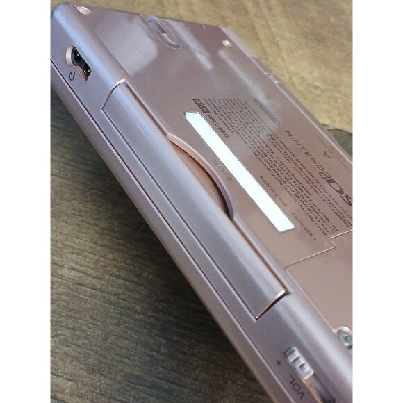 Nintendo DS Lite Metallica Rose Pink USG-001 Handheld W/ Charger & Stylus Tested - Picture 14 of 14